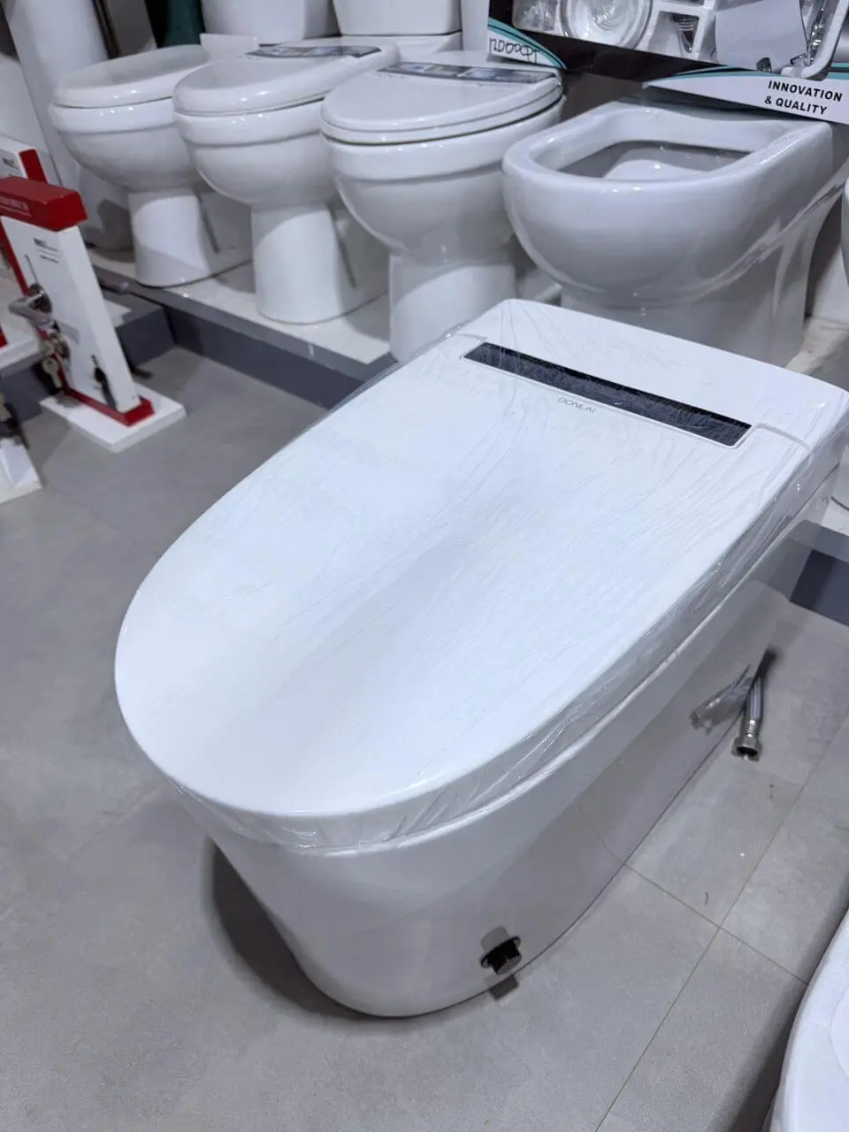 Modern WC Unit - Gitta Homes